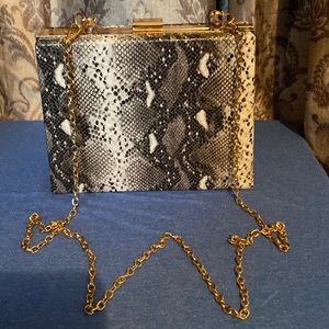 Urban expression vegan snake print